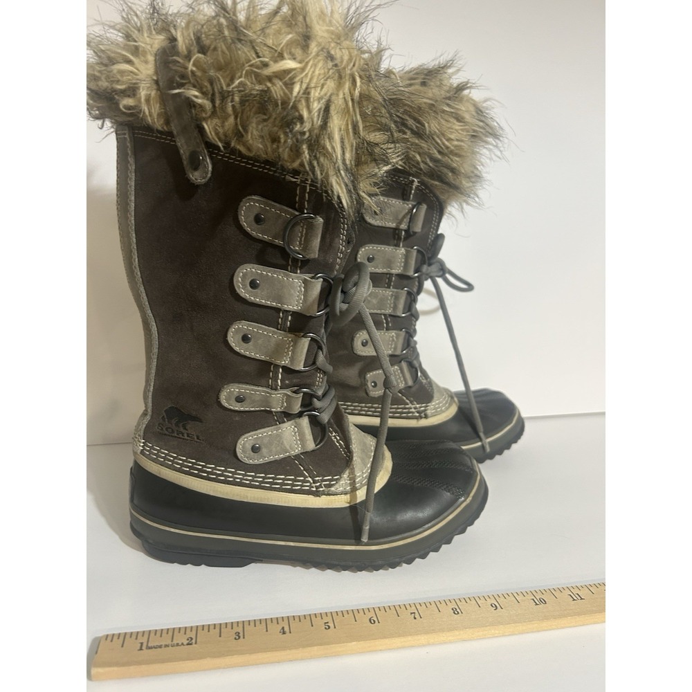 Sorel Joan of Arctic Waterproof Winter Snow Boots Gray Suede Faux Fur Size 6